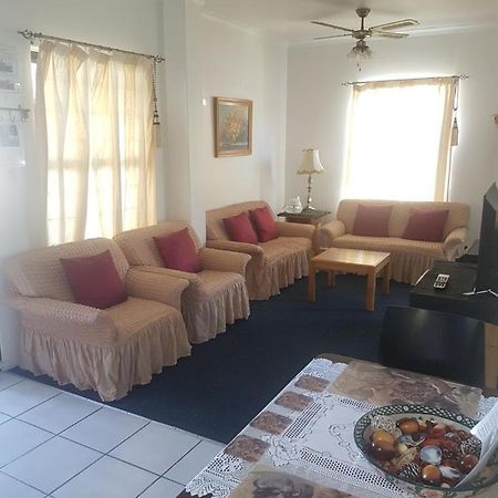 Spacious,2-Bedroom,Seaside Apartment,Unique Patio Кейптаун Экстерьер фото